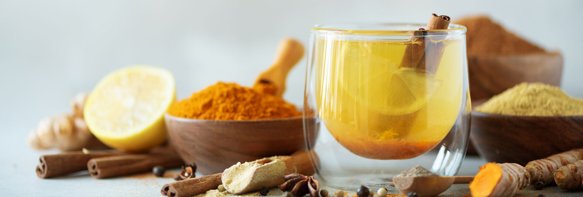 Wärmende Gewürze für Herz und Mitte: Wie Zimt, Ingwer und Co. uns durch den Winter tragen