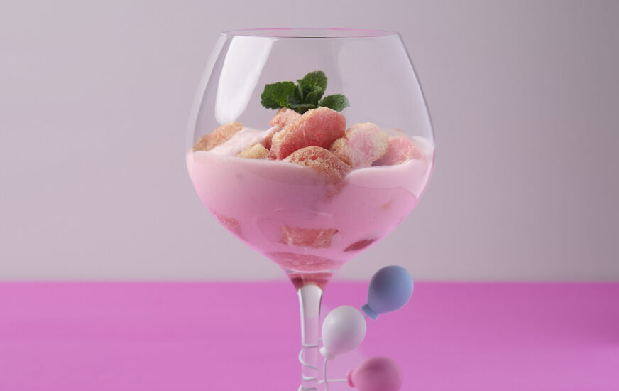 Rhabarbercrème-Tiramisu | Einfach Kochen by Meta Hiltebrand | Rezepte Rhabarbercrème-Tiramisu | Einfach Kochen by Meta Hiltebrand | Rezepte