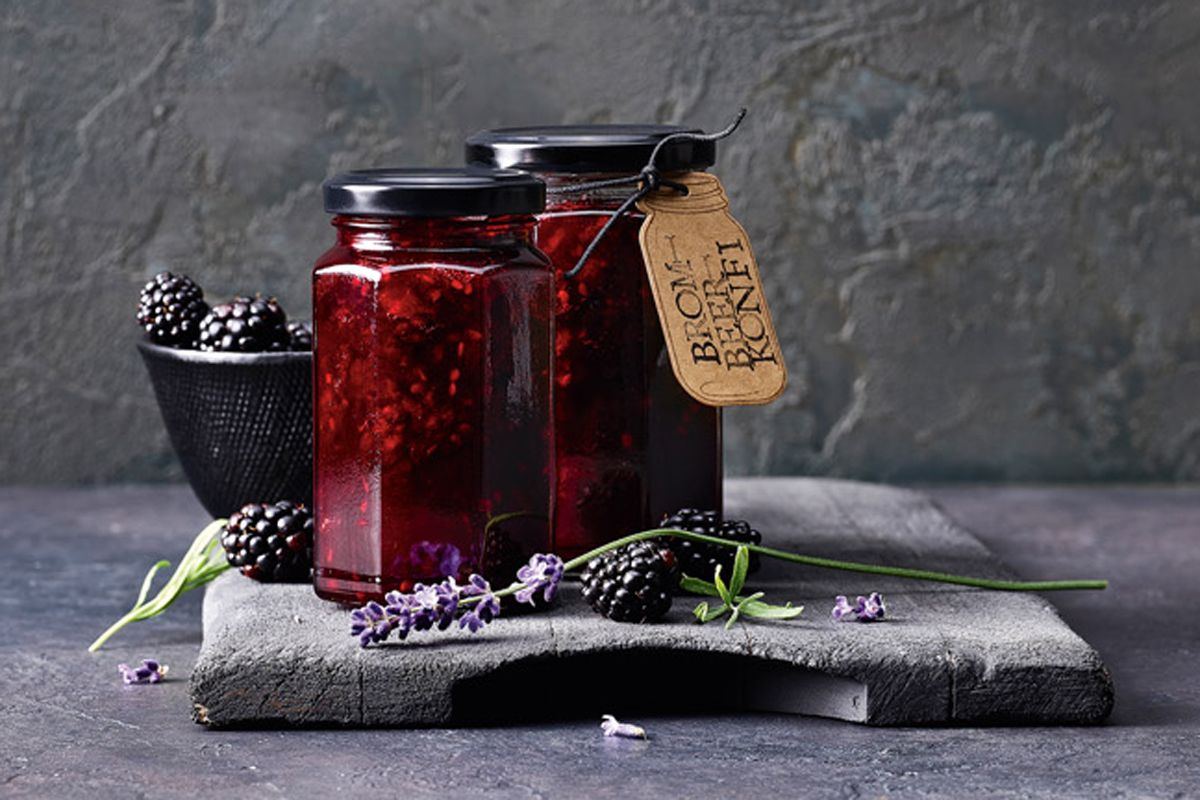 Brombeer-Konfitüre mit Lavendel | Einfach Kochen by Meta Hiltebrand ... Brombeer-Konfitüre mit Lavendel | Einfach Kochen by Meta Hiltebrand ...