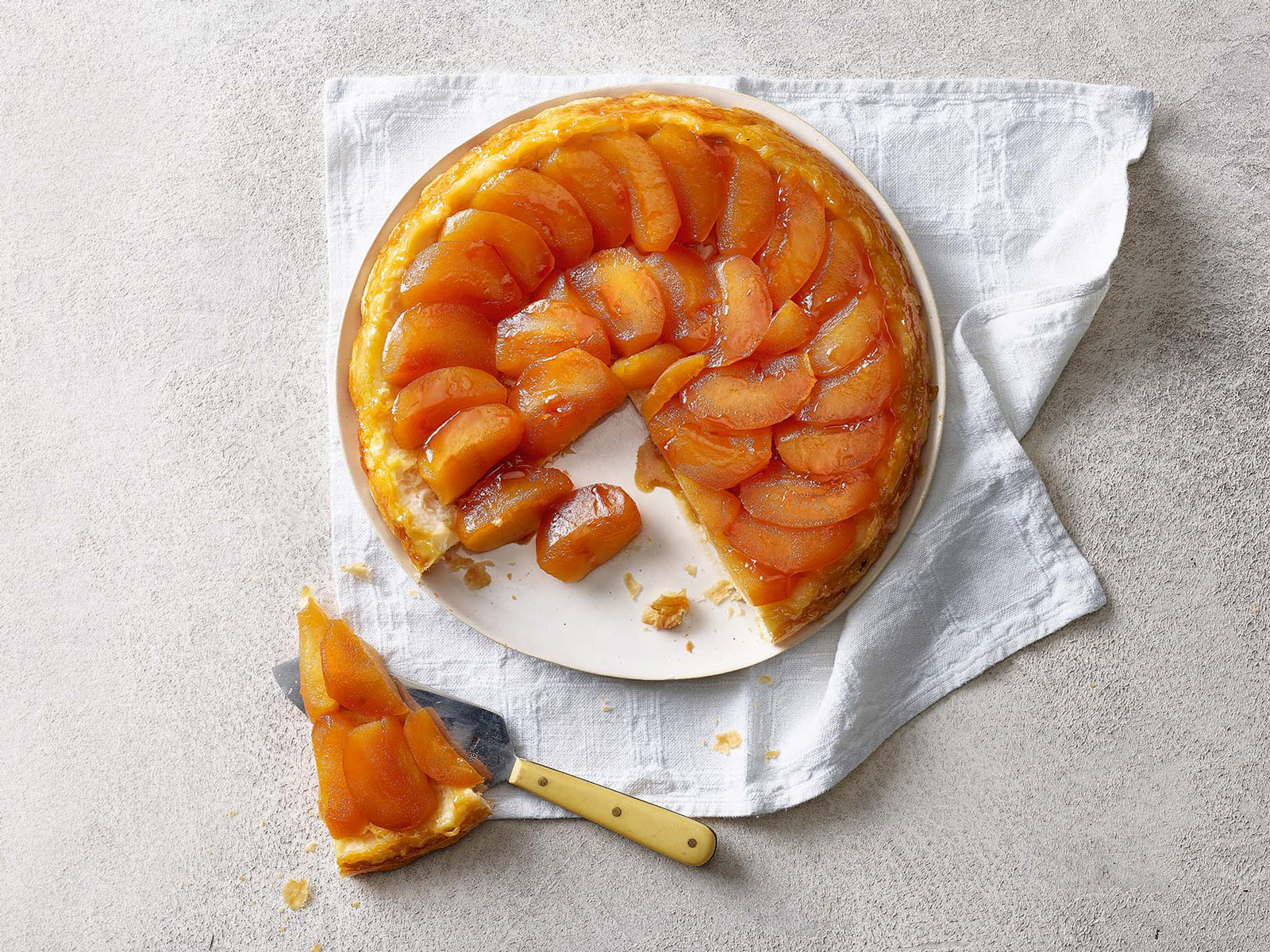 Tarte Tatin mit Äpfeln | Einfach Kochen by Meta Hiltebrand | Rezepte