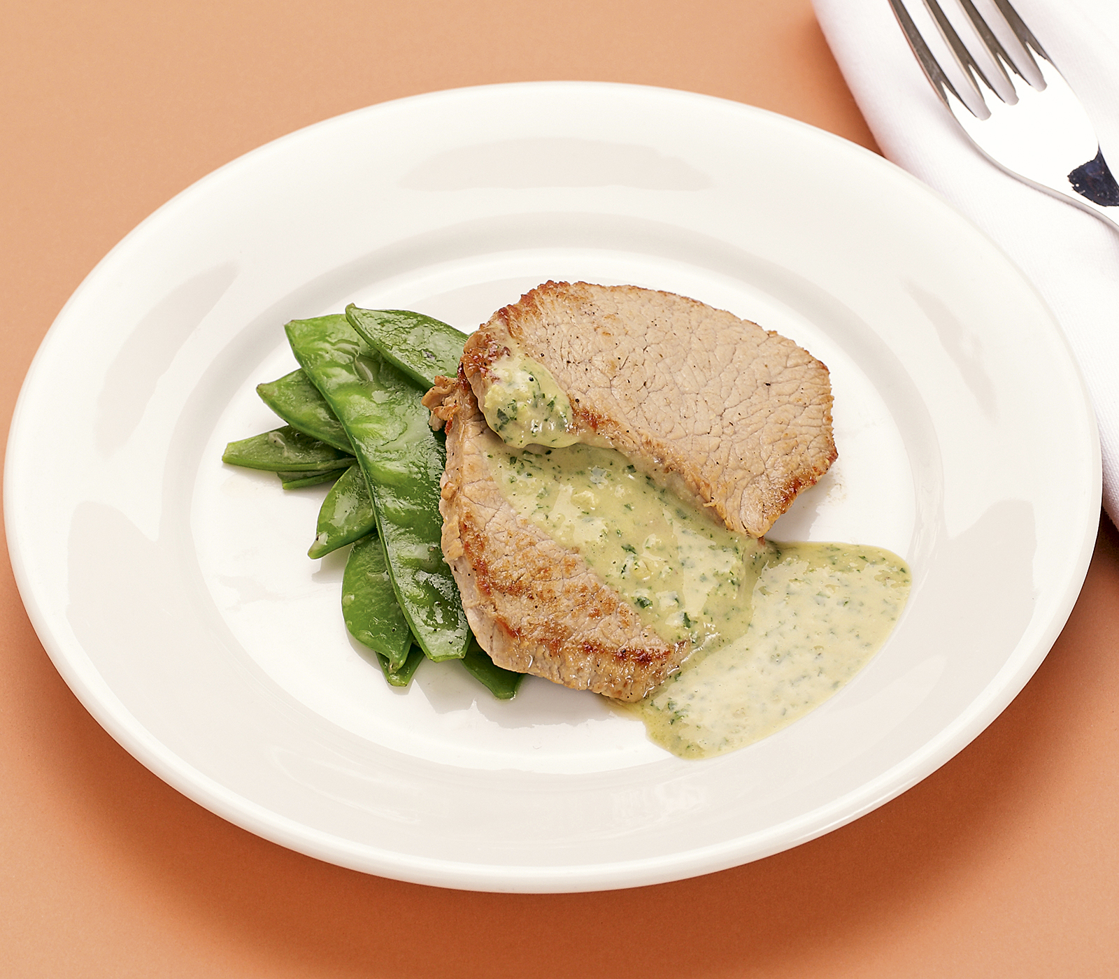 Kalbsplätzchen an Parmesan-Basilikum-Sauce | Einfach Kochen by Meta ... Kalbsplätzchen an Parmesan-Basilikum-Sauce | Einfach Kochen by Meta ...