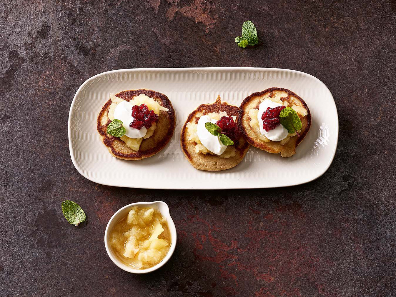 Blinis mit Apfelkompott und Preiselbeeren | Einfach Kochen by Meta ...