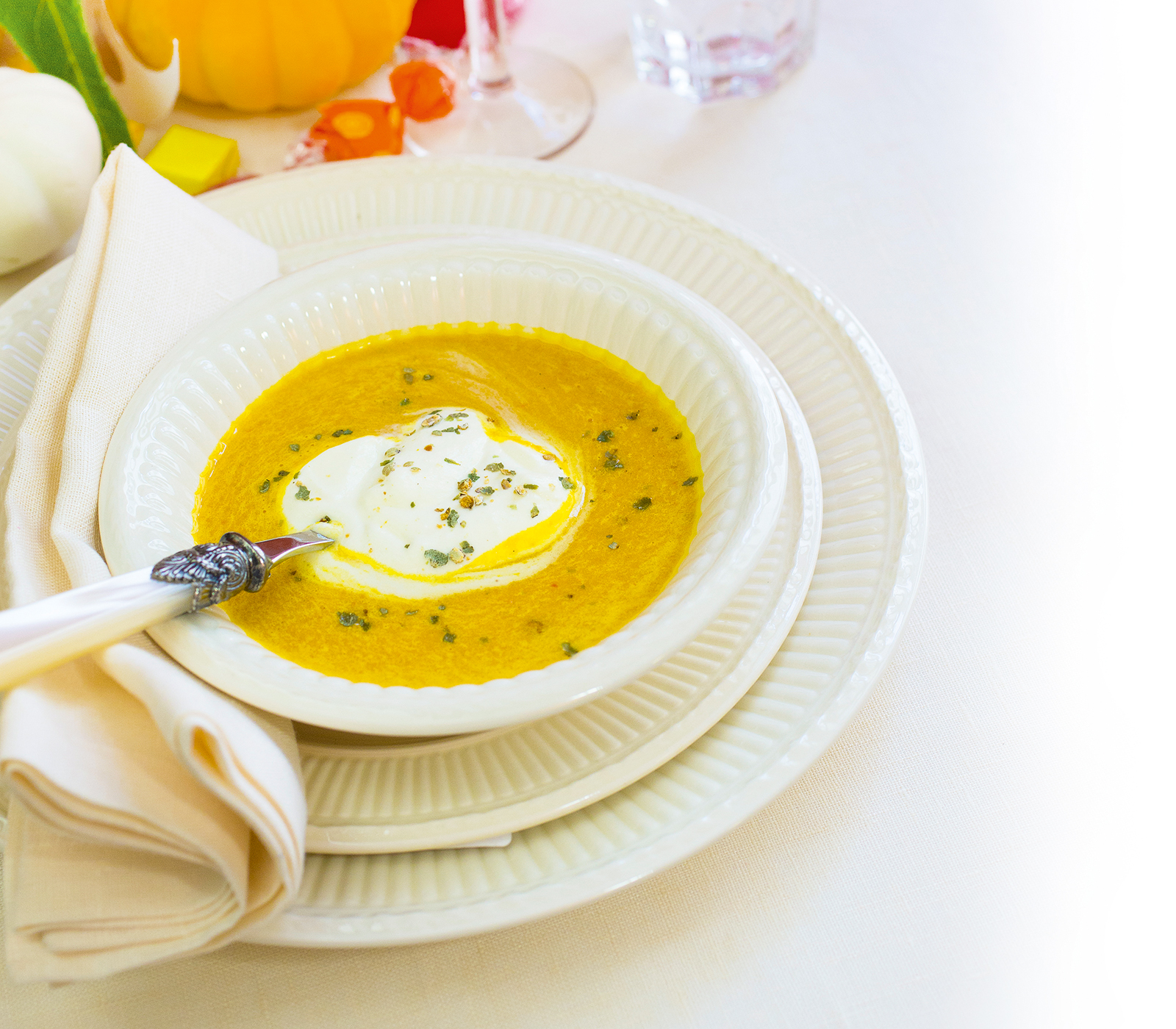 Kürbis-Limetten-Suppe | Einfach Kochen by Meta Hiltebrand | Rezepte Kürbis-Limetten-Suppe | Einfach Kochen by Meta Hiltebrand | Rezepte