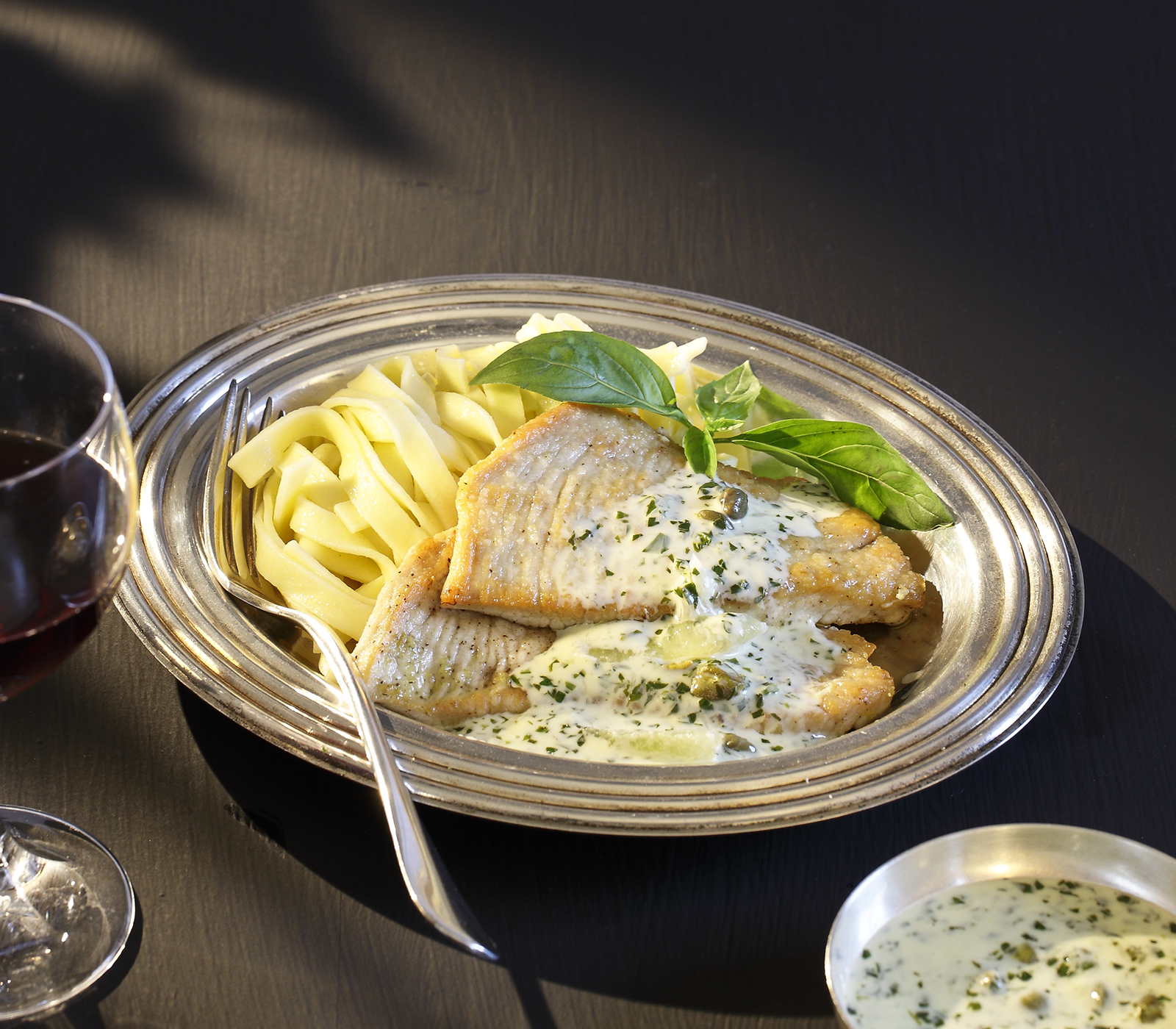 Truthahnschnitzel an Kräuter-Zitronen-Sauce | Einfach Kochen by Meta ... Truthahnschnitzel an Kräuter-Zitronen-Sauce | Einfach Kochen by Meta ...