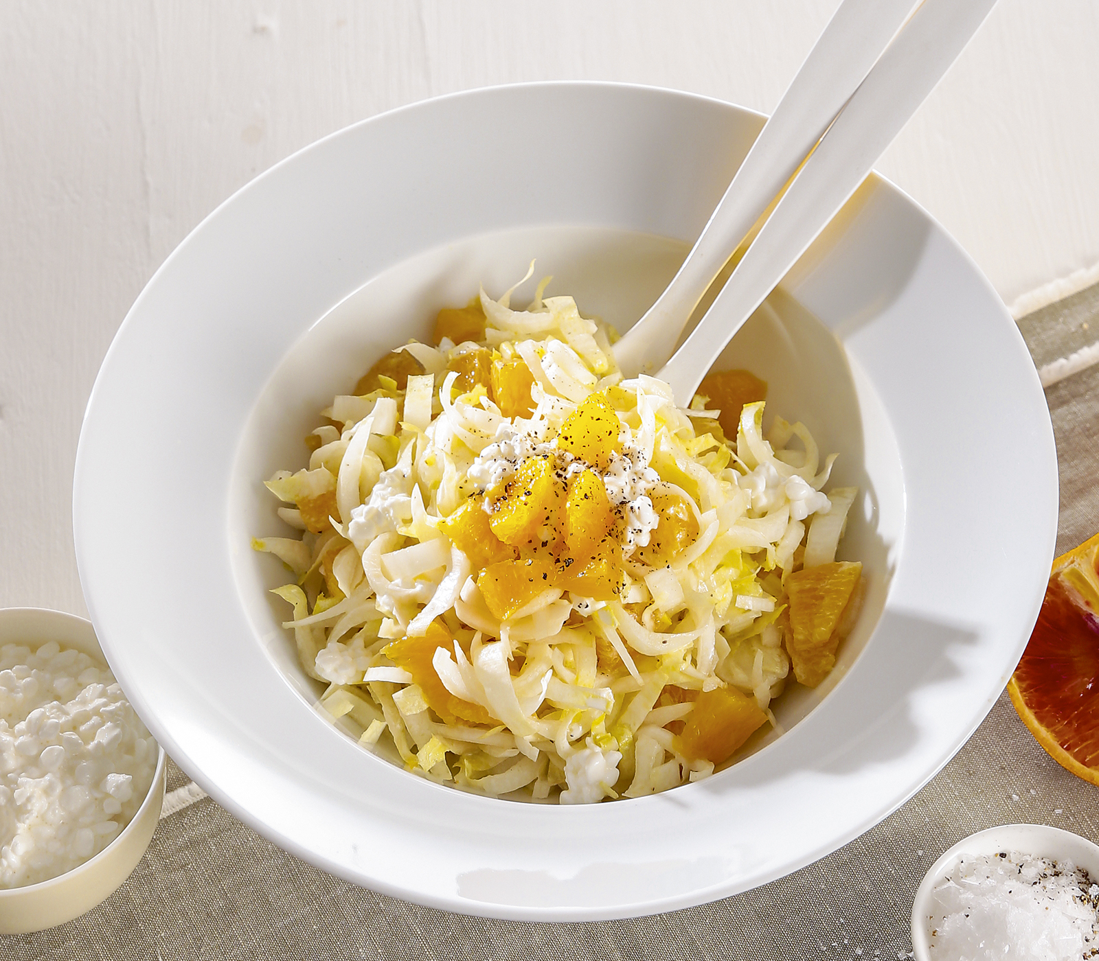 Chicoréesalat mit Orangen und Hüttenkäse | Einfach Kochen by Meta ...