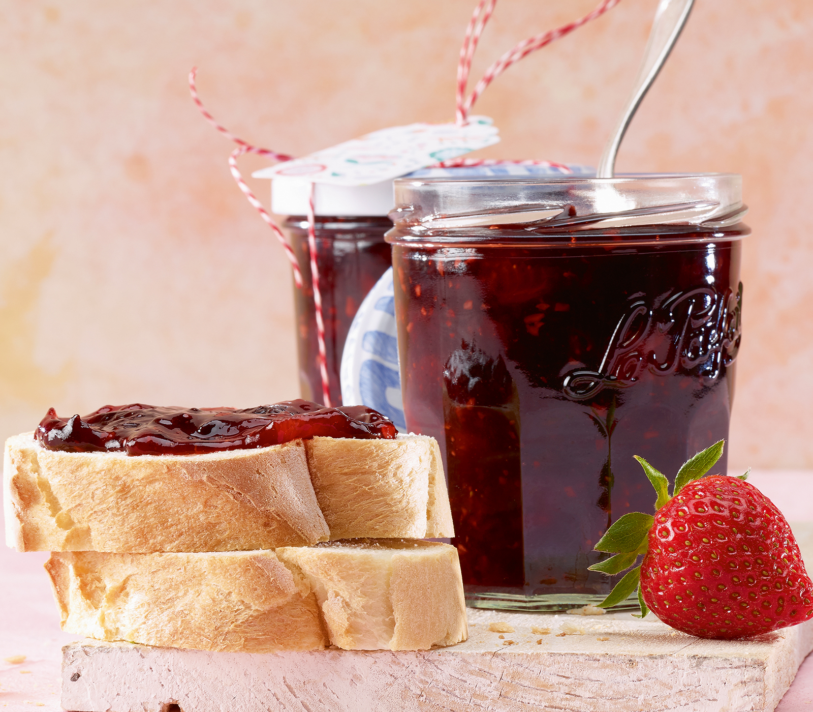 Erdbeer-Kirschen-Konfitüre mit Ingwer | Einfach Kochen by Meta ...