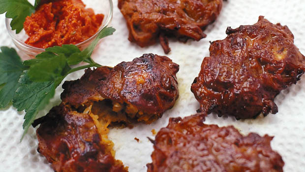 Zwiebel-Bhajees | Einfach Kochen by Meta Hiltebrand | Rezepte