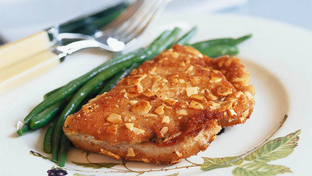 Gefüllte Truthahnschnitzel im Mandelkleid | Einfach Kochen by Meta ... Gefüllte Truthahnschnitzel im Mandelkleid | Einfach Kochen by Meta ...