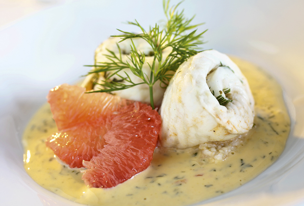 Seezungerollen an Grapefruitsauce | Einfach Kochen by Meta Hiltebrand ...