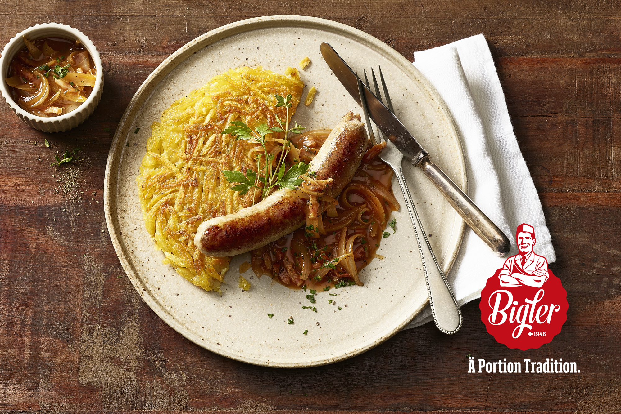 Schweinsbratwurst an Zwiebelsauce | Einfach Kochen by Meta Hiltebrand ...